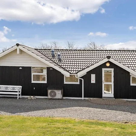 Ferienhaus Lovely In With Kitchen