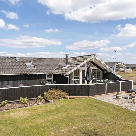Ferienhaus Lovely In With Kitchen Hemmet